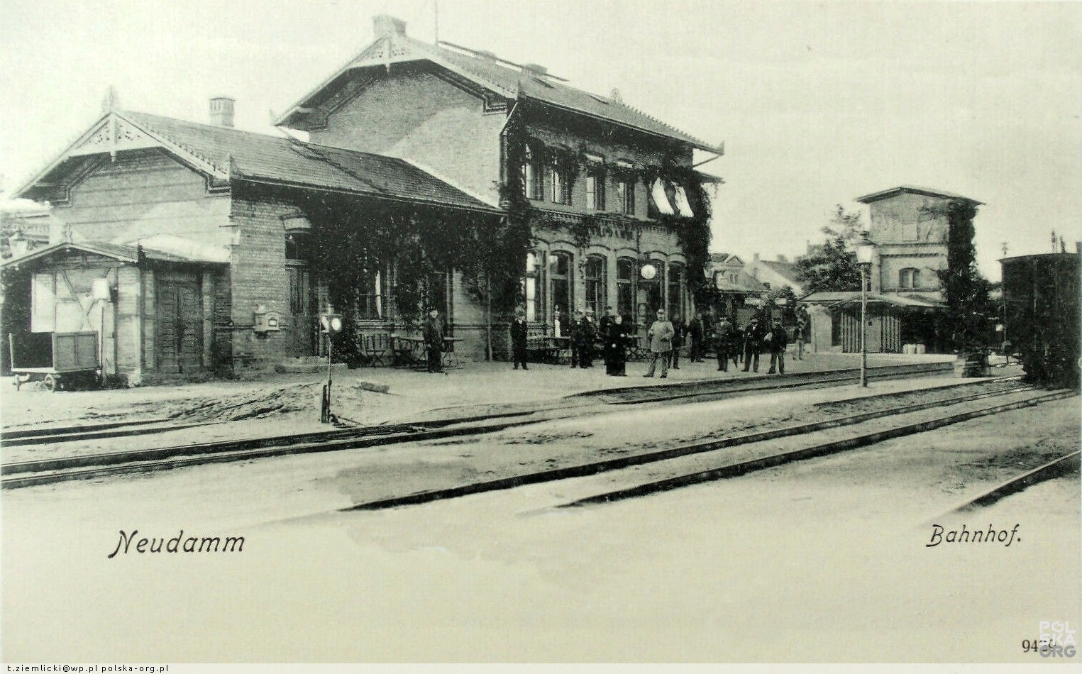 Przystanek kolejowy / ładownia Dębno Lubuskie, Dębno